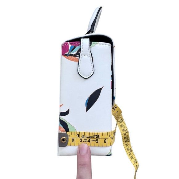 Floral Squared Hand / shoulder Bag - Picture 9 of 9